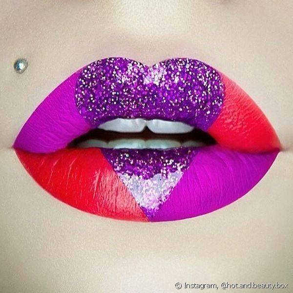 Que tal fazer um mix de cores com efeito geom?trico na sua lip art? (Foto: Instagram @hot.and.beauty.box)